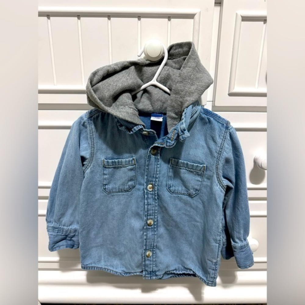 Old Navy Baby Hooded Long Sleeve Button Up‎ Size 18M-24M